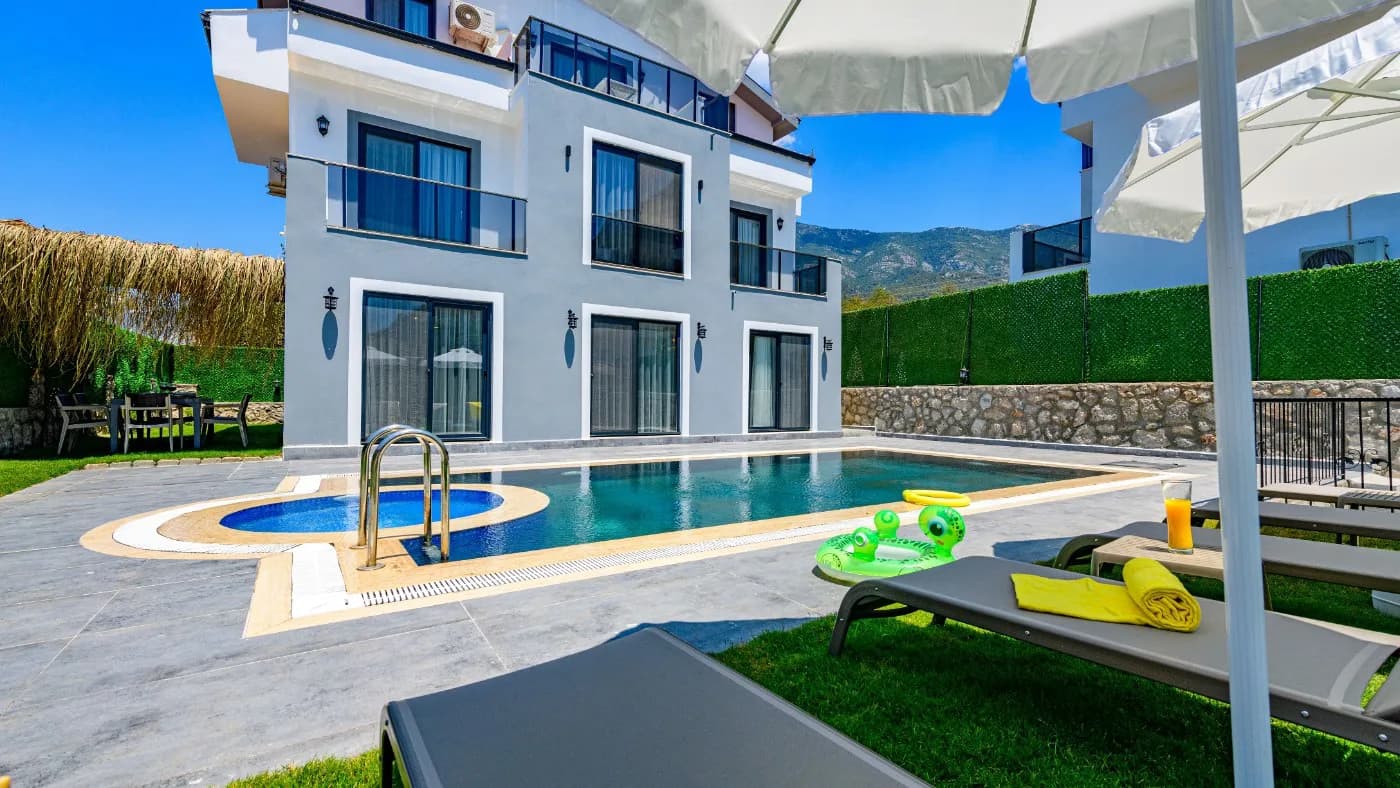 Fethiye Ölüdeniz'de Bahçeli, Özel Havuzlu, Yazlık Villa görsel 2