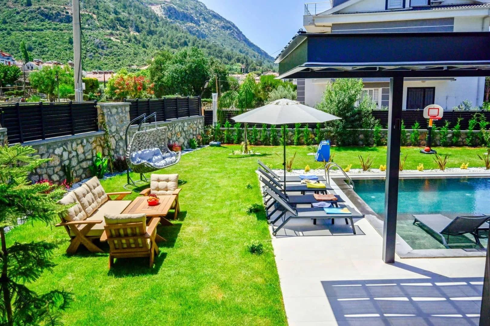 Fethiye Ölüdeniz'de Merkezi Konumda, Özel Havuzlu, 8 Kişilik Villa görsel 2