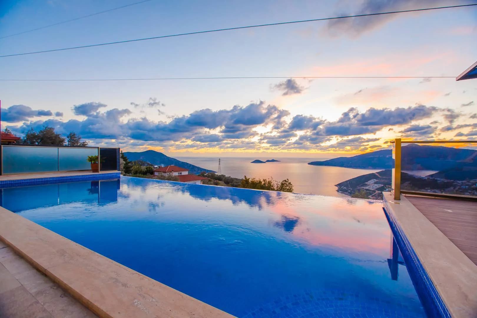 Kaş Bezirgan'da Deniz Manzaralı, Özel Havuzlu, Jakuzili, Kiralık Villa görsel 1