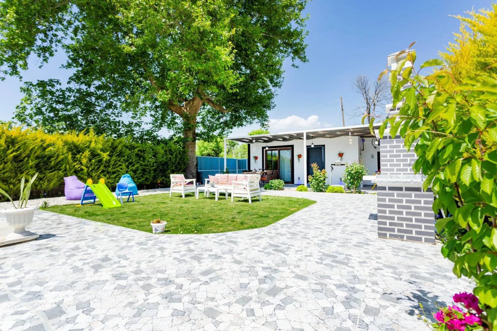 Kaş Bezirgan'da Minimalist Tasarımlı, Özel Havuzlu, Bahçeli Villa görsel 3