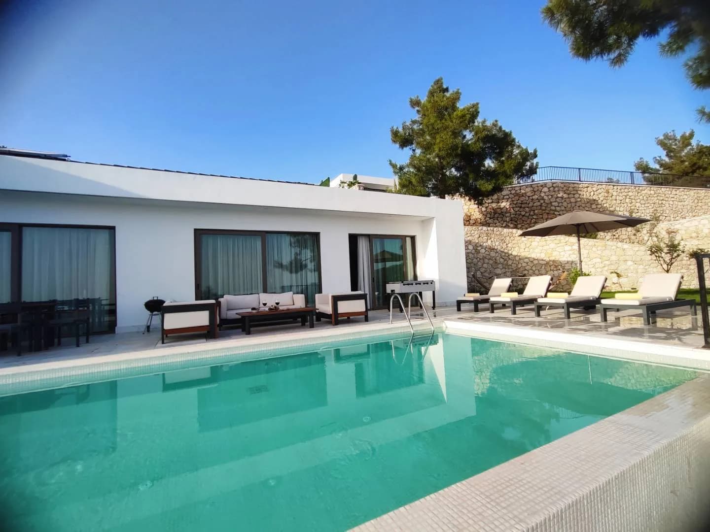 Kaş İslamlar'da Çekirdek Ailelere Uygun, Özel Havuzlu Modern Villa görsel 1