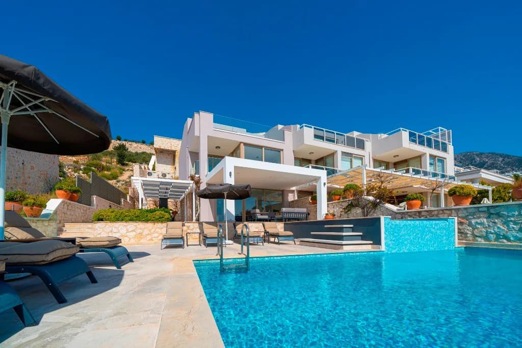 Kaş Kalkan'da Büyüleyici Deniz Manzaralı, Özel Havuzlu, Lüks Villa görsel 3