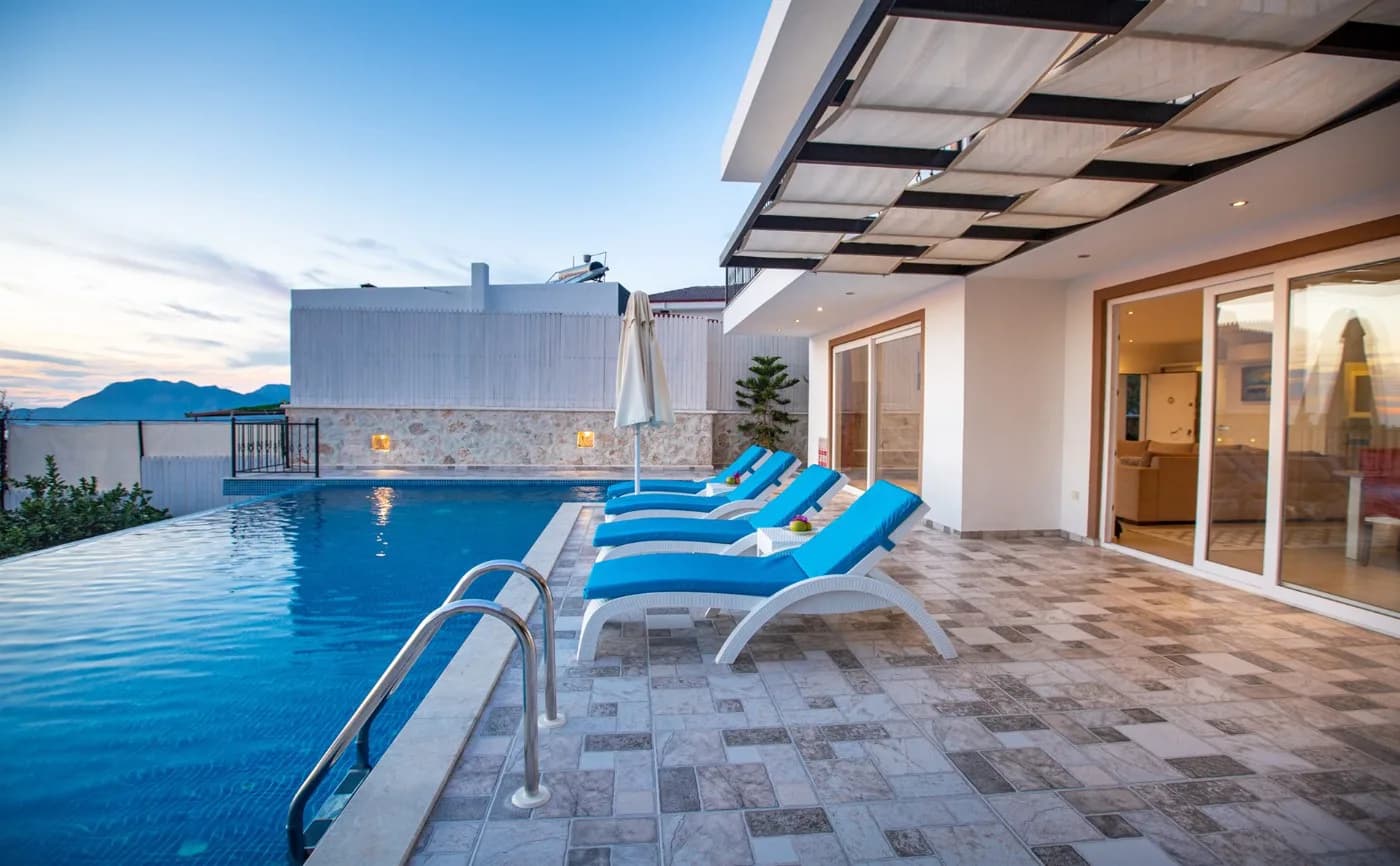 Kaş Üzümlü'de Doğa İçerisinde, Özel Havuzlu, Jakuzili, Modern Villa görsel 3