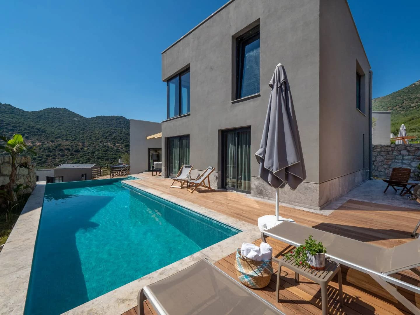 Kaş Belenli'de Tesis İçerisinde, Özel Havuzlu, Lüks Villa görsel 1