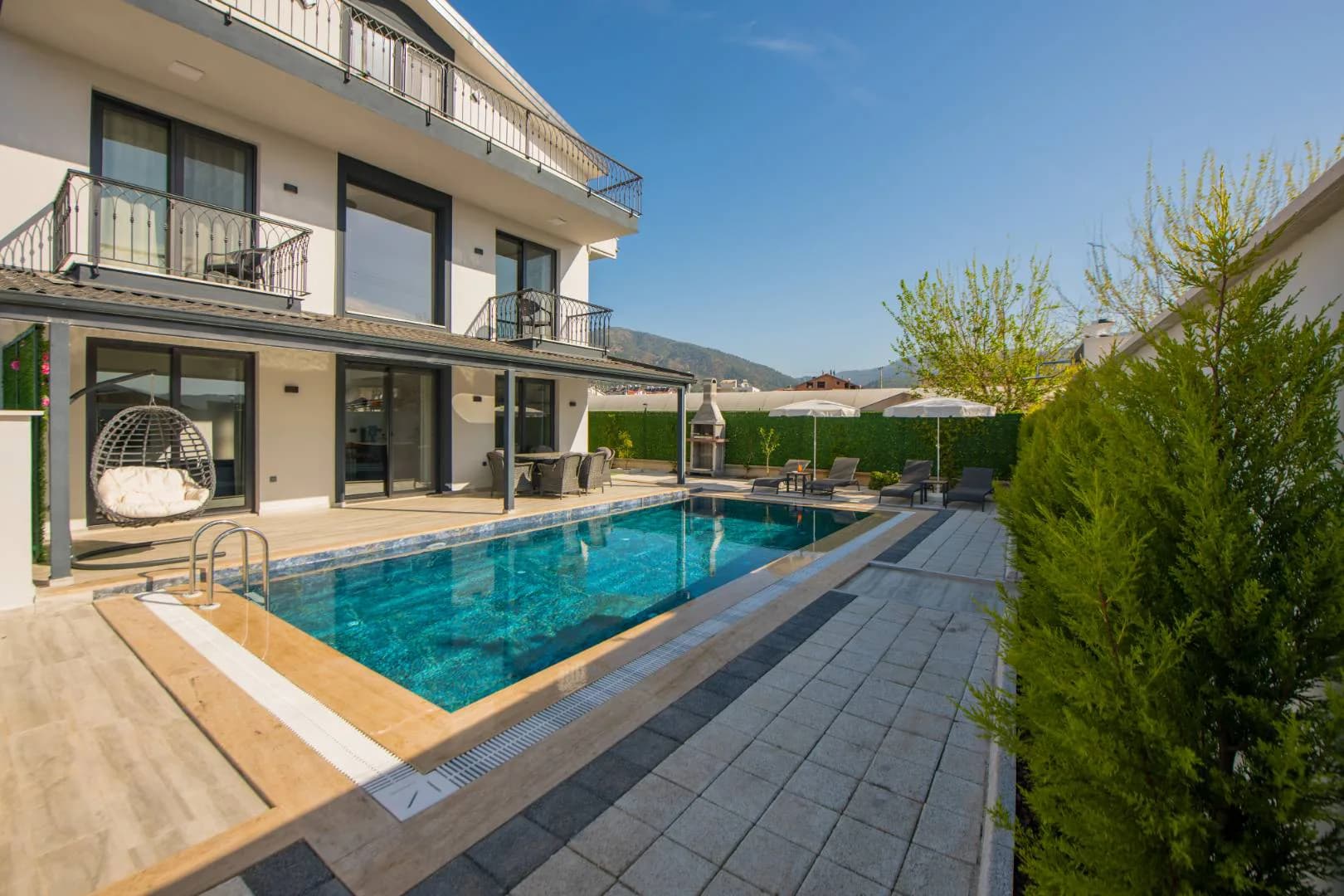 Fethiye Çamköy'de Modern Tasarımlı, Özel Havuzlu, 6 Kişilik Villa görsel 2