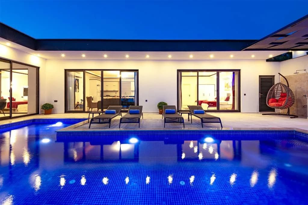 Kalkan İslamlar'da Doğa İçerisinde, Kapalı Havuzlu, Kiralık Villa görsel 2