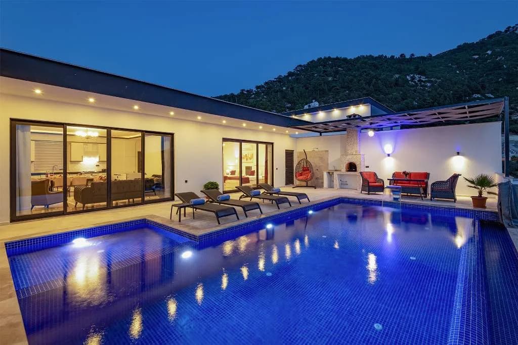 Kalkan İslamlar'da Doğa İçerisinde, Kapalı Havuzlu, Kiralık Villa görsel 3