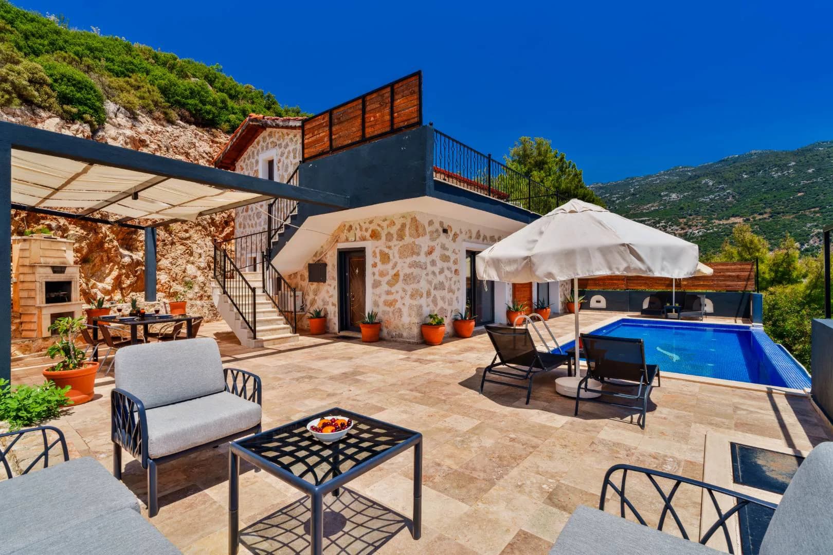 Kaş İslamlar'da Doğanın Kalbinde, Korunaklı Özel Havuzlu, Taş Villa görsel 3