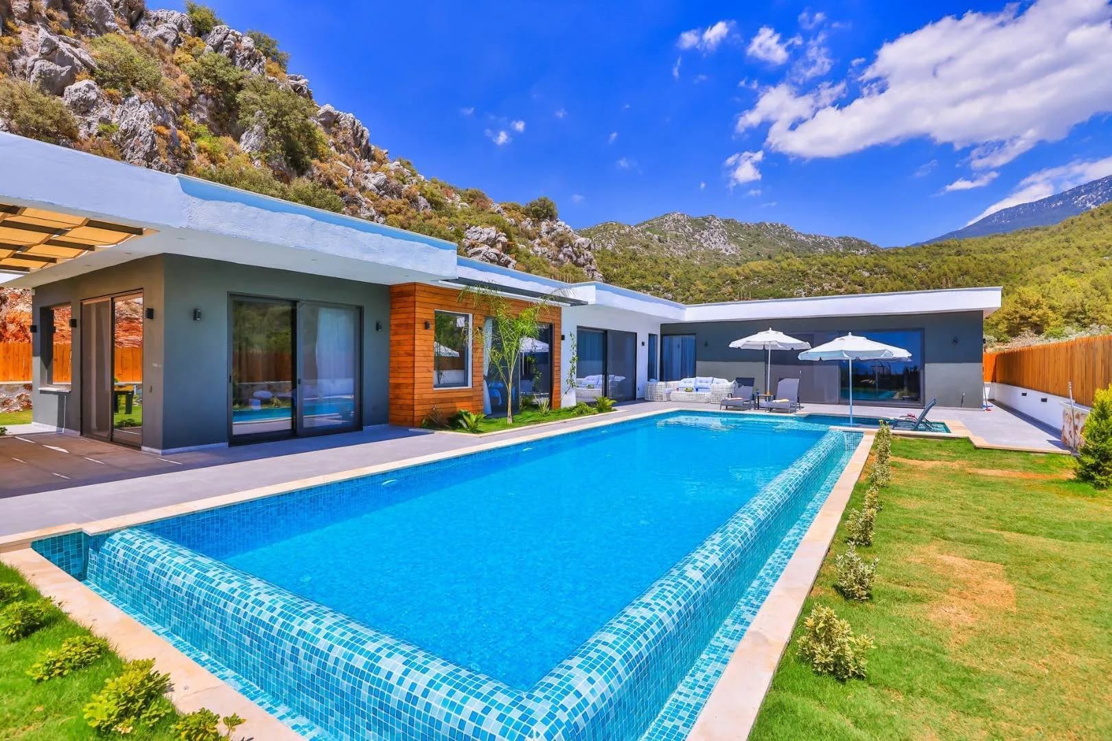 Kaş Çavdır'da Çekirdek Ailelere Uygun, Özel Havuzlu, Lüks Villa görsel 1