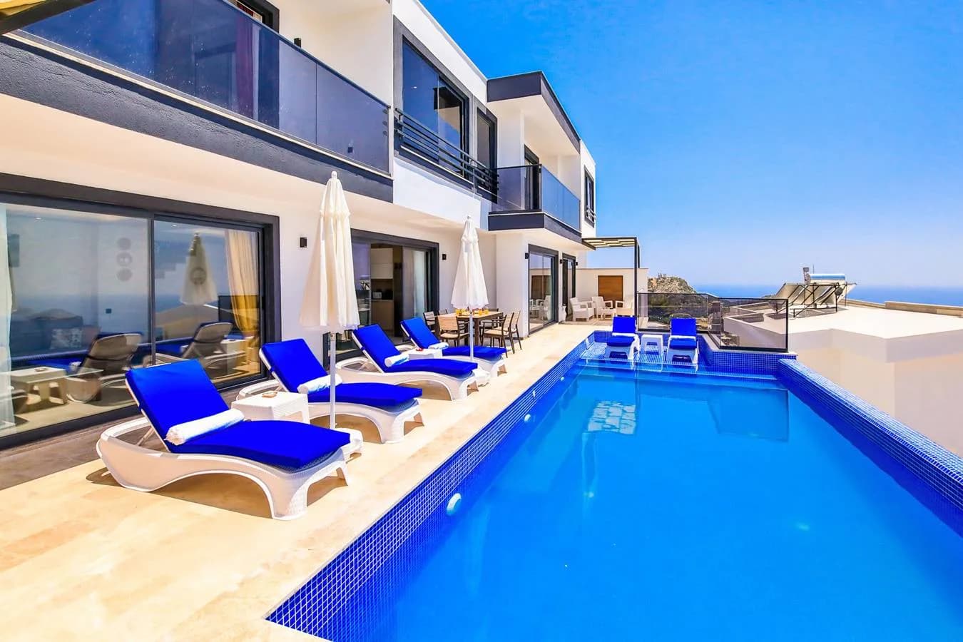 Kaş Bezirgan'da Deniz Manzaralı, Özel Havuzlu, Jakuzili, 3+1 Villa görsel 1