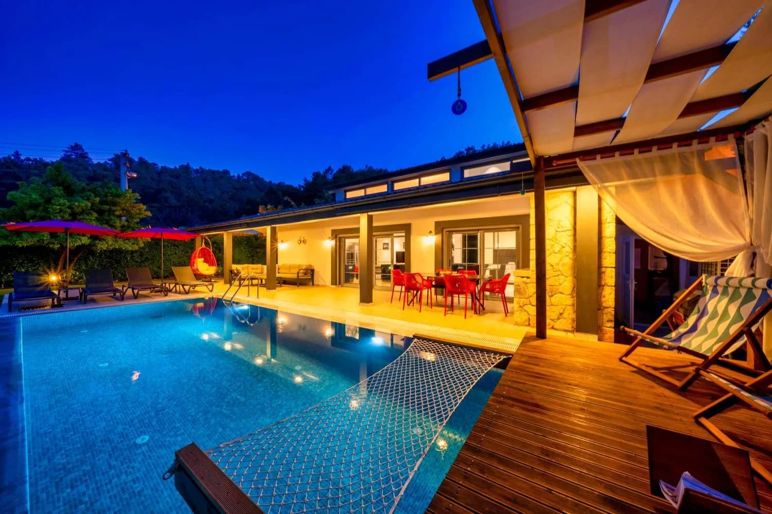 Fethiye İnlice'de Geniş Bahçeli, Çocuk Oyun Alanlı Villa görsel 1