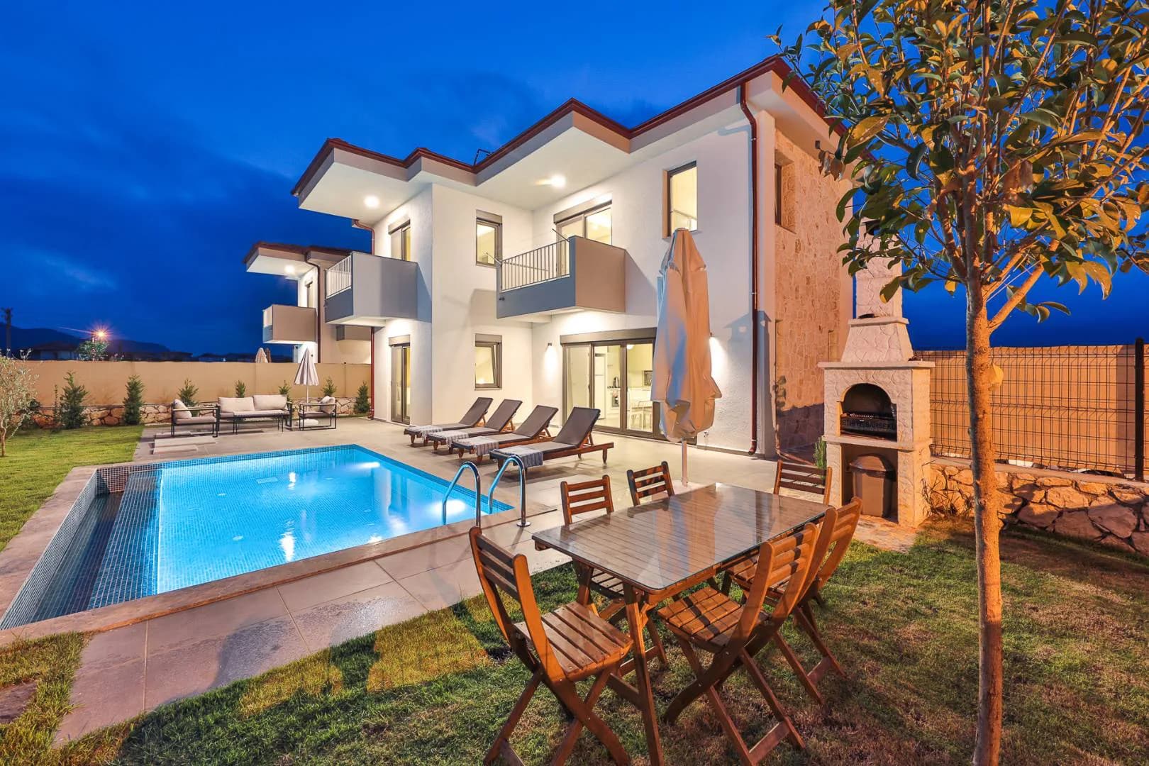 Kaş Andifli'de Yeşillikler İçerisinde, Özel Havuzlu, Modern Villa görsel 1