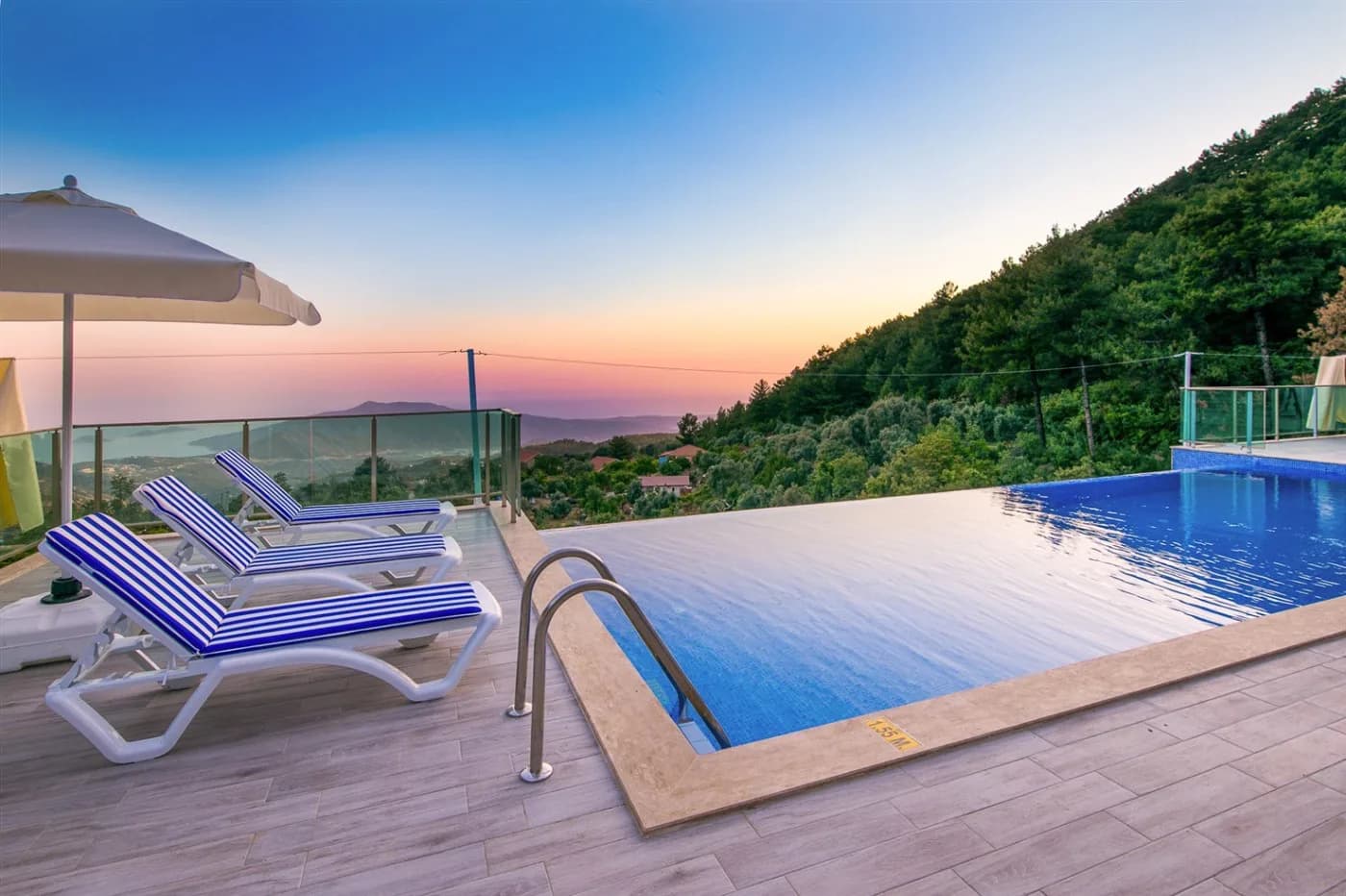 İslamlar'da Muhteşem Manzaralı, Isıtmalı Havuzlu, Kiralık Villa görsel 1