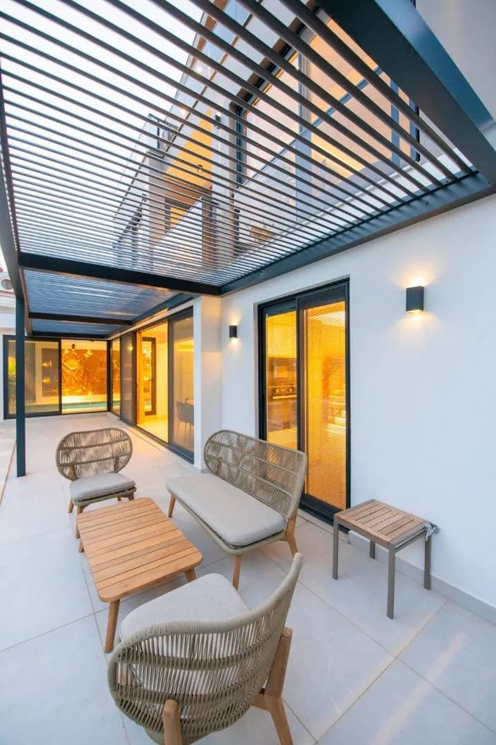 Fethiye Ölüdeniz'de Merkeze Yakın, Özel Havuzlu, Kiralık Villa görsel 3