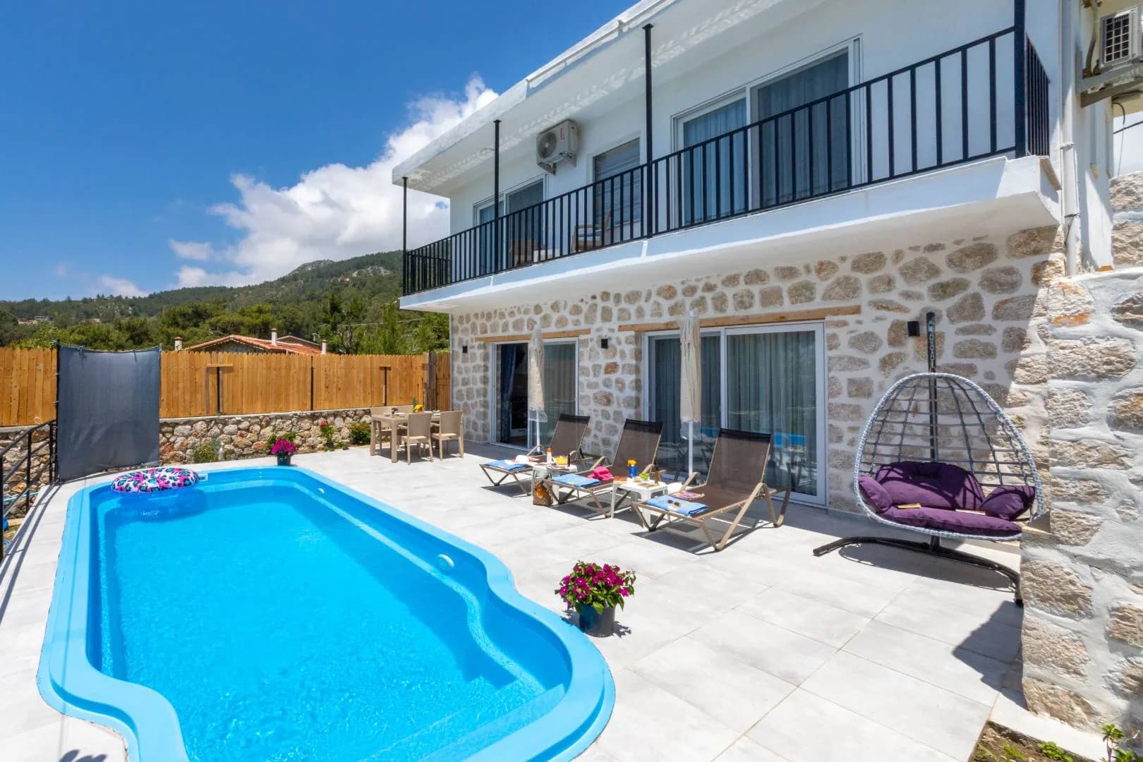 Kaş İslamlar'da Sakin Konumda, Özel Havuzlu, Kiralık Villa görsel 2