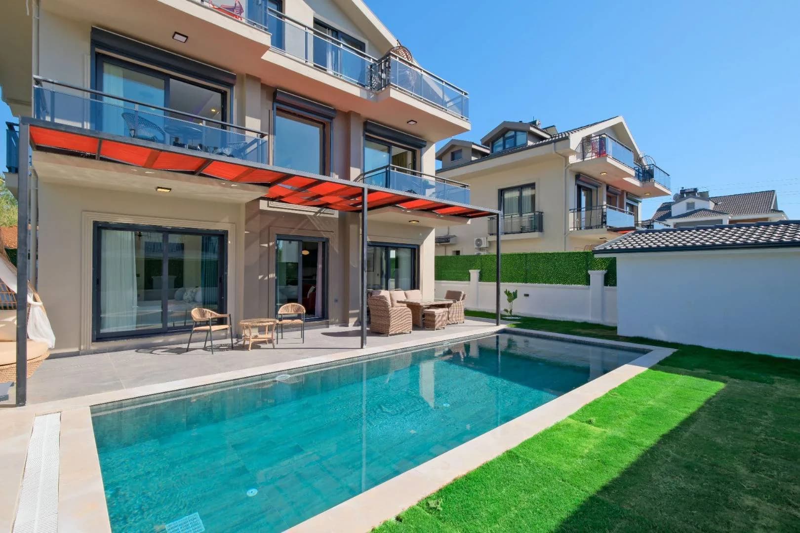 Fethiye Kargı'da Modern Tasarımlı, Özel Havuzlu, Lüks Villa görsel 2