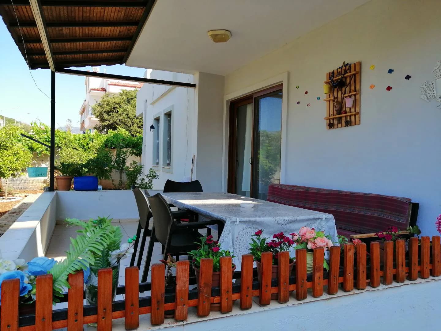 Antalya Kaş'ta Merkezi Konumda, Bahçeli, Konforlu Suit görsel 1