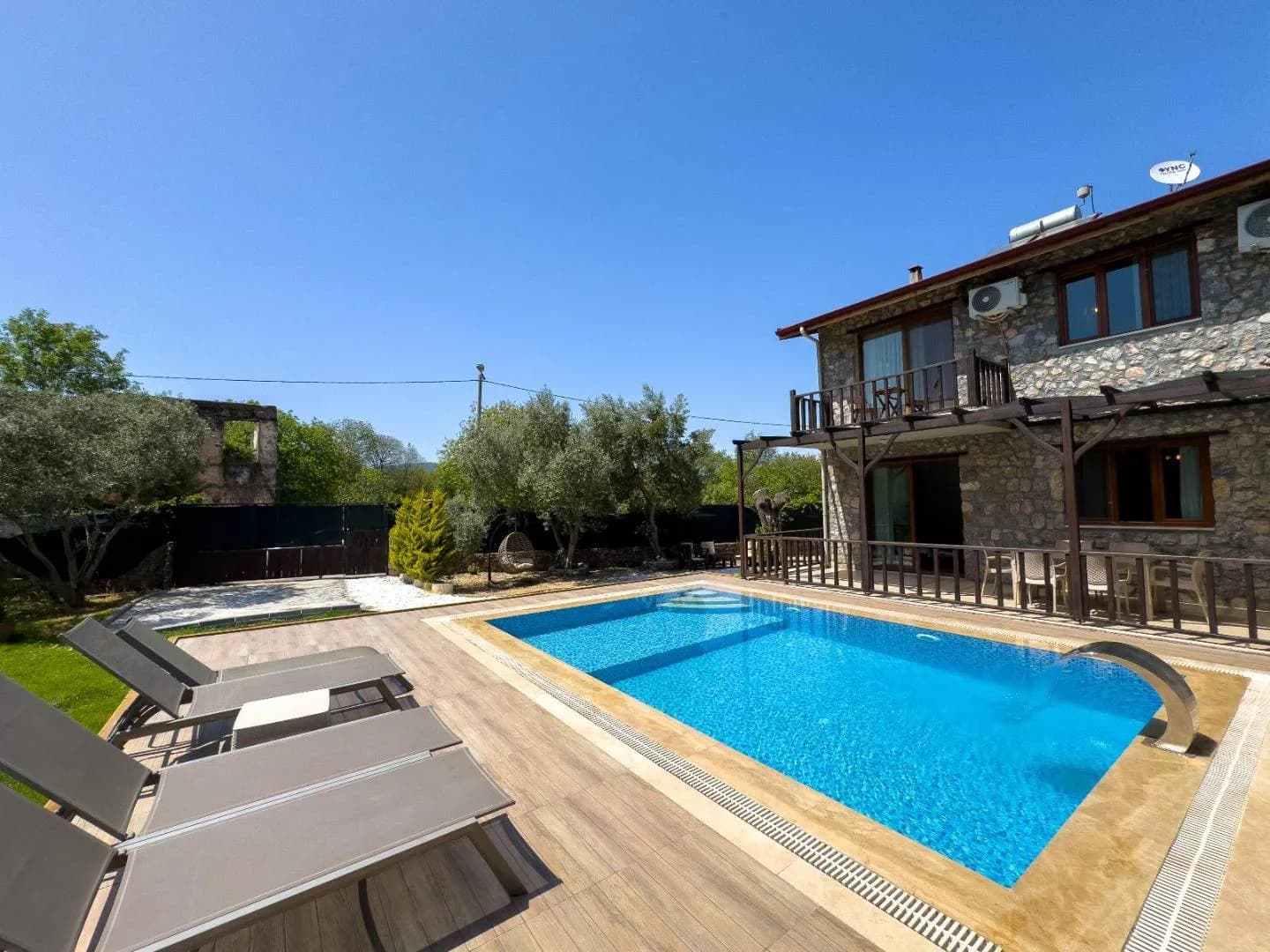 Fethiye Kayaköy'de Huzurlu Doğada, Özel Havuzlu, İkiz Villa görsel 2