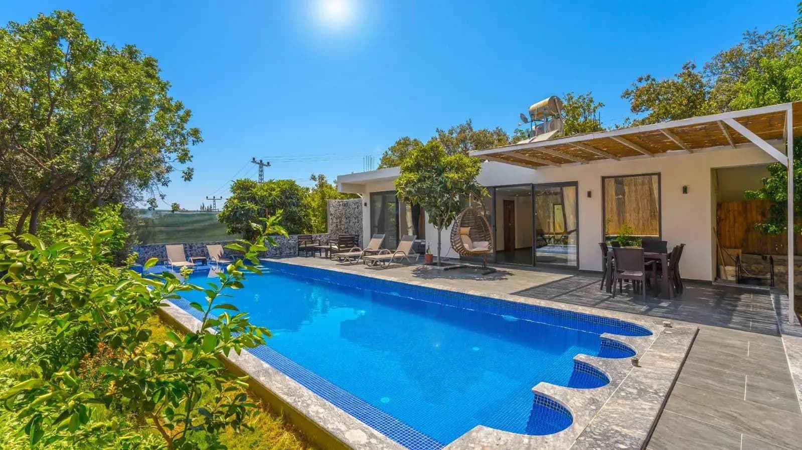 Kaş Çayköy'de Yeşillikler İçerisinde, Özel Havuzlu, Balayı Villası görsel 3