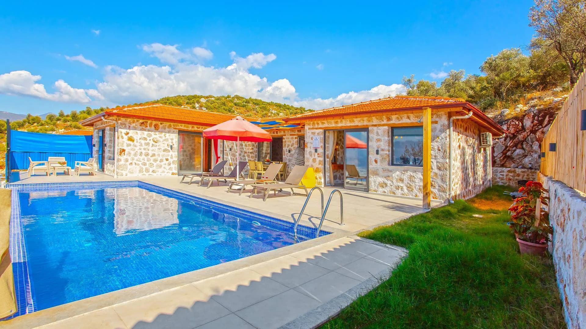Kaş Yeşilköy'de Muhteşem Doğada, Özel Havuzlu, Modern Villa görsel 1