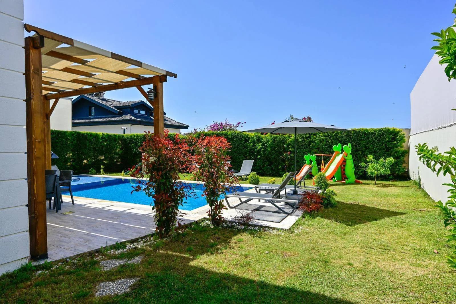 Fethiye Çiftlik'te Çocuk Oyun Alanlı, Özel Havuzlu, Bahçeli Villa görsel 2