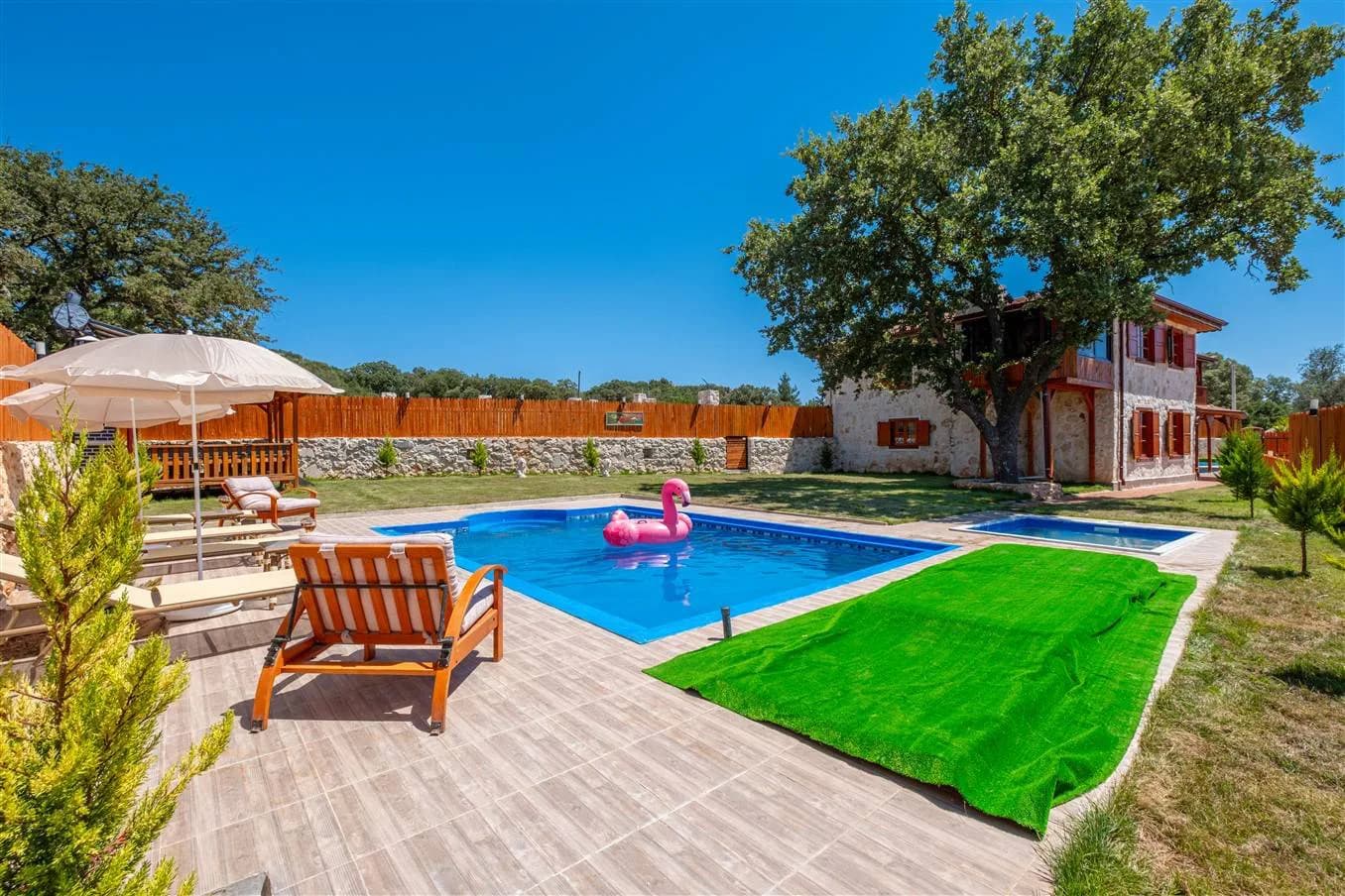 Antalya Kaş'ta Doğa İle İç İçe, Özel Havuzlu, Jakuzili, Modern Taş Ev görsel 1