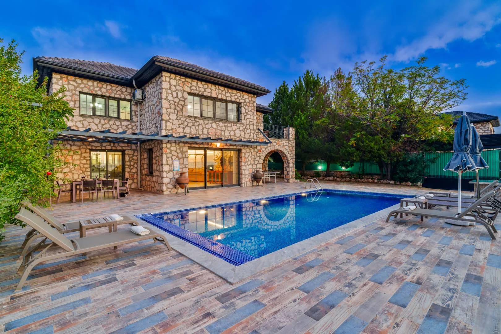 Kaş İslamlar'da Doğa İçerisinde, Özel Havuzlu, Taş Villa görsel 1