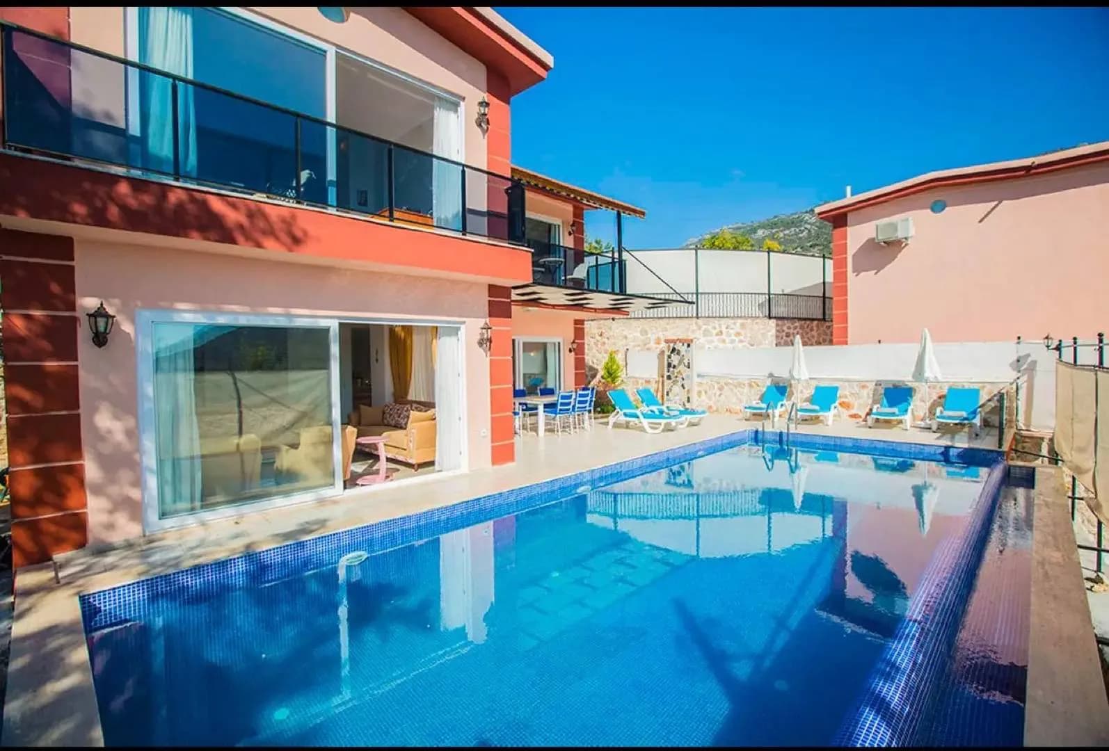 Kaş İslamlar'da Nefes Kesen Dağ Manzaralı, Özel Havuzlu, Lüks Villa görsel 1