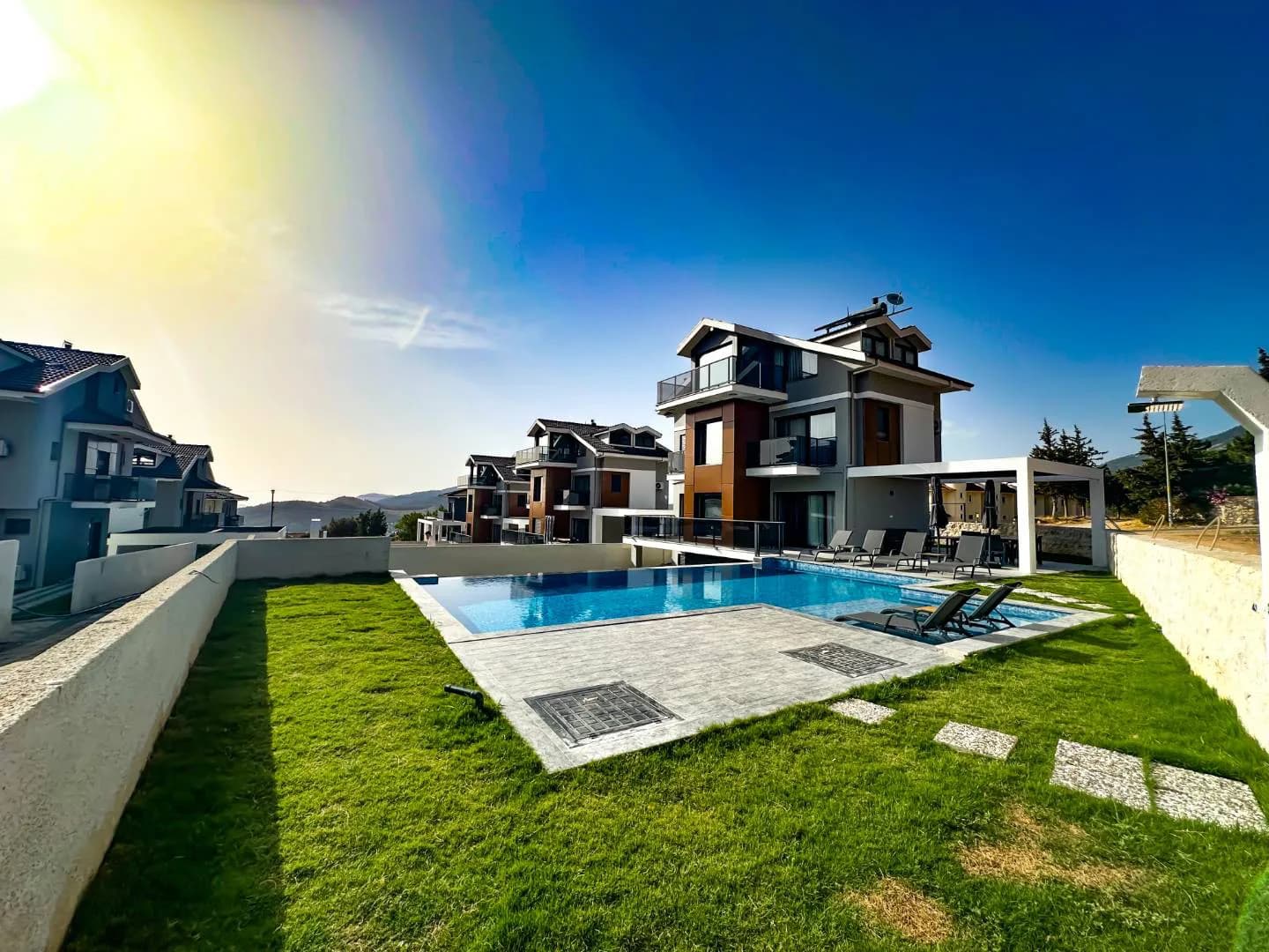 Fethiye Ölüdeniz'de Geniş Ailelere Uygun, Özel Havuzlu, 5+1 Villa görsel 2