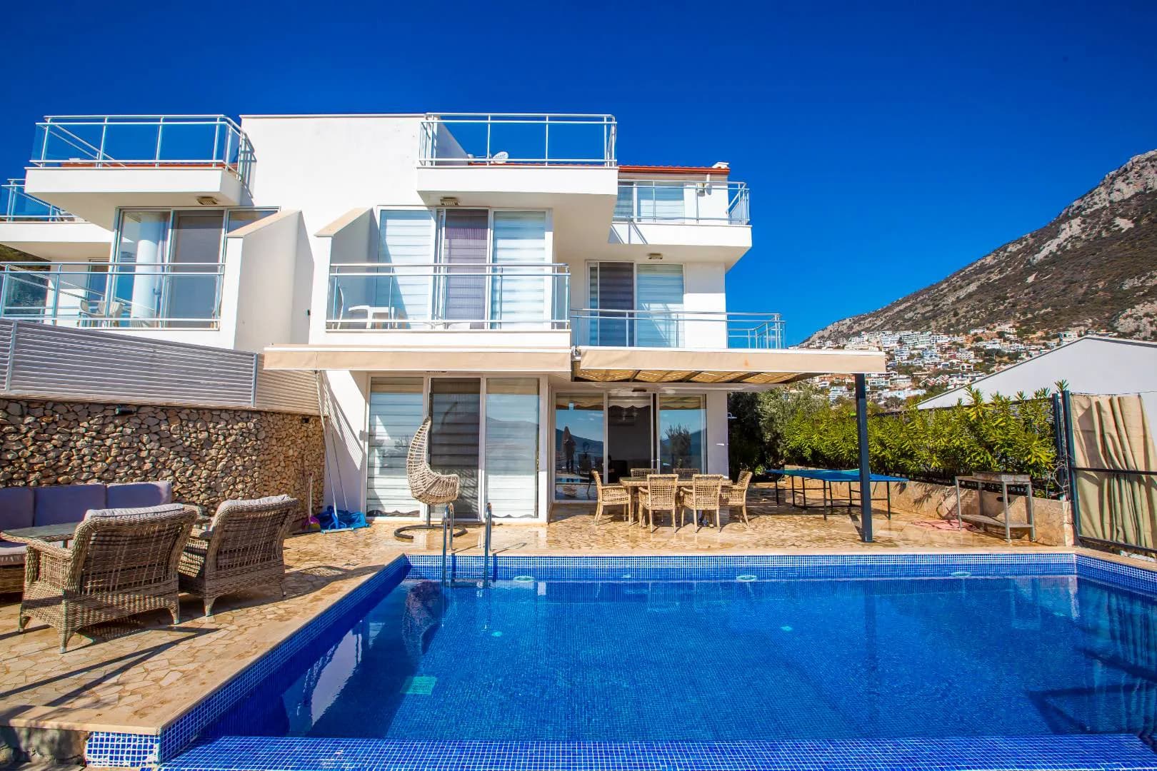 Kaş Kalkan'da Benzersiz Manzaralı, Özel Havuzlu, 6 Kişilik Villa görsel 1