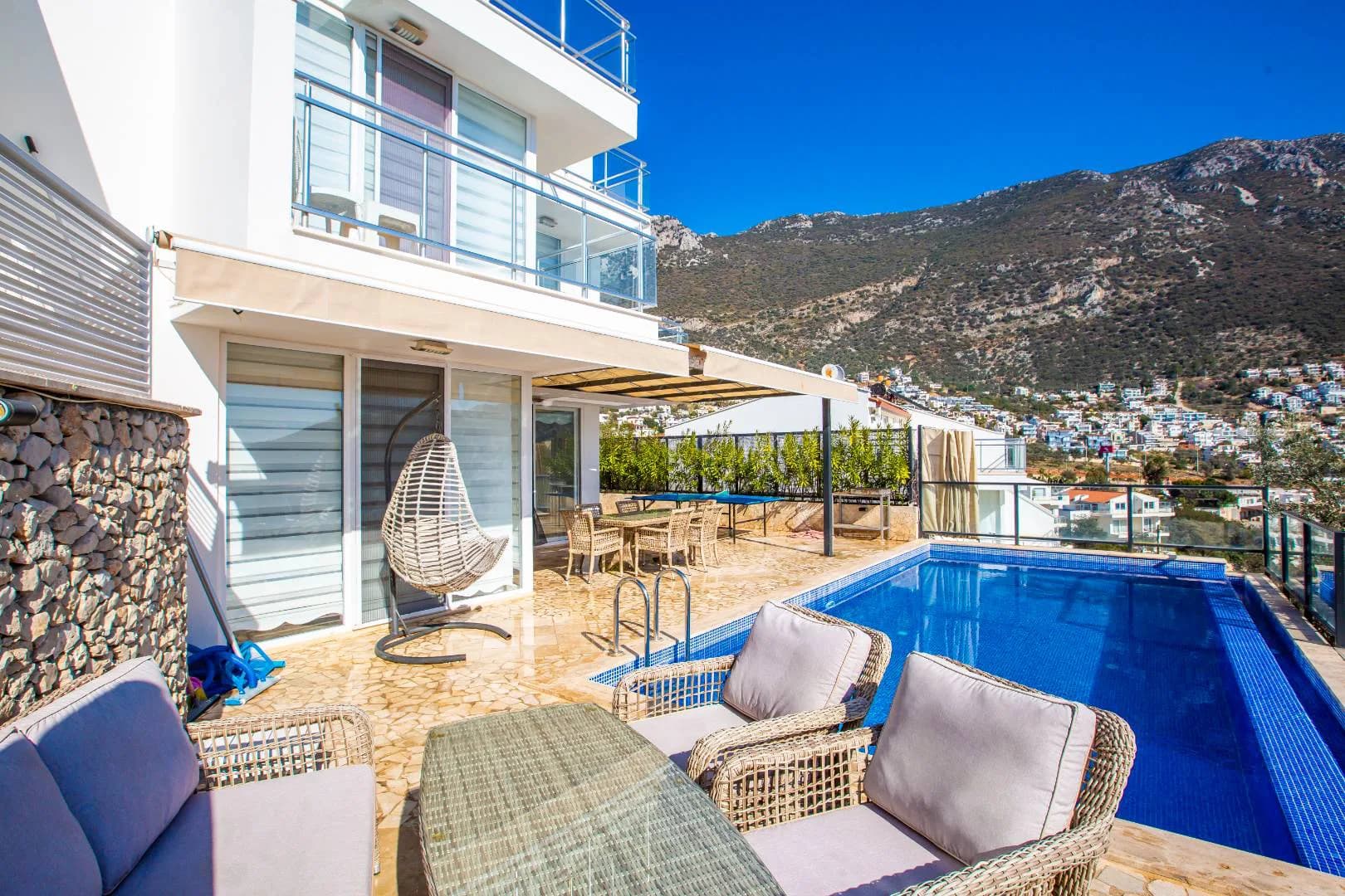 Kaş Kalkan'da Benzersiz Manzaralı, Özel Havuzlu, 6 Kişilik Villa görsel 2