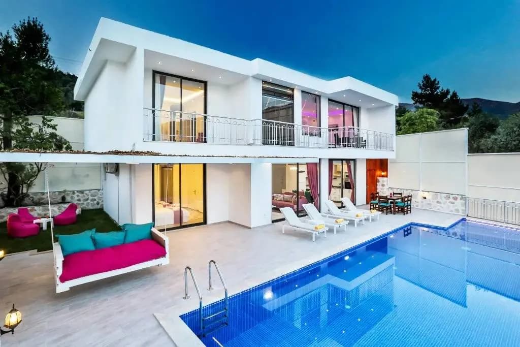 Kaş İslamlar'da Sakin Konumda, Özel Havuzlu, Jakuzili, Kiralık Villa görsel 1