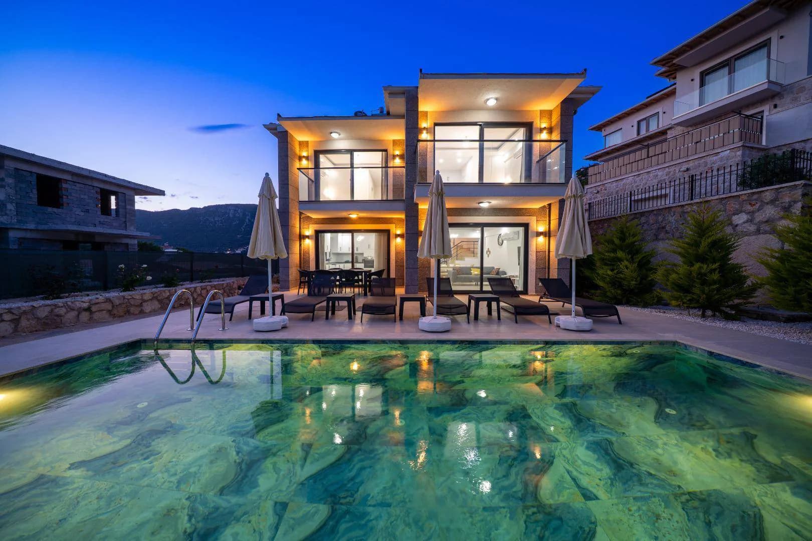 Kaş Andifli'de Merkeze Yakın Konumda, Özel Havuzlu, Kiralık Villa görsel 1