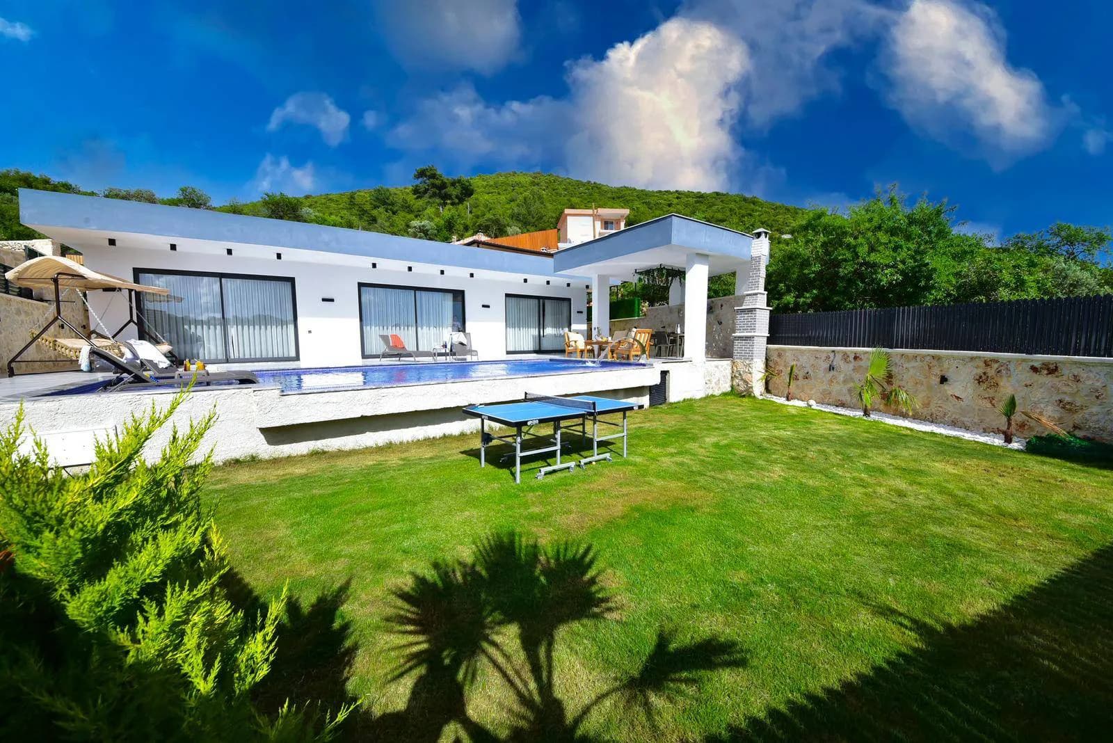 Kaş Belenli'de Çekirdek Ailelere Uygun, Özel Havuzlu, Kiralık Villa görsel 1