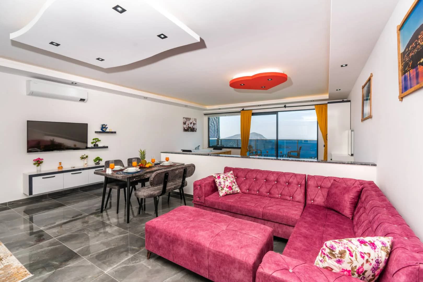 Kalkan Kördere'de Balayı Çiftlerine Uygun, Modern Tasarımlı, Suit görsel 1