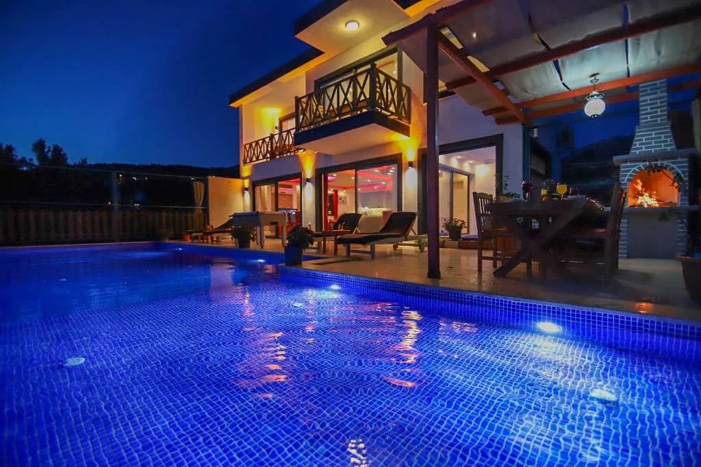 Kaş İslamlar'da Çekirdek Ailelere Uygun, Özel Havuzlu, Kiralık Villa görsel 1