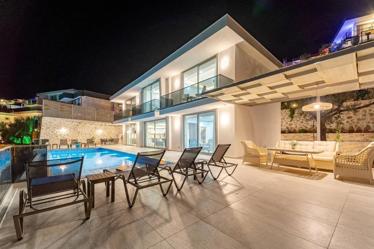 Kalkan Kördere'de Deniz Manzaralı, Özel Havuzlu, Lüks Villa görsel 1