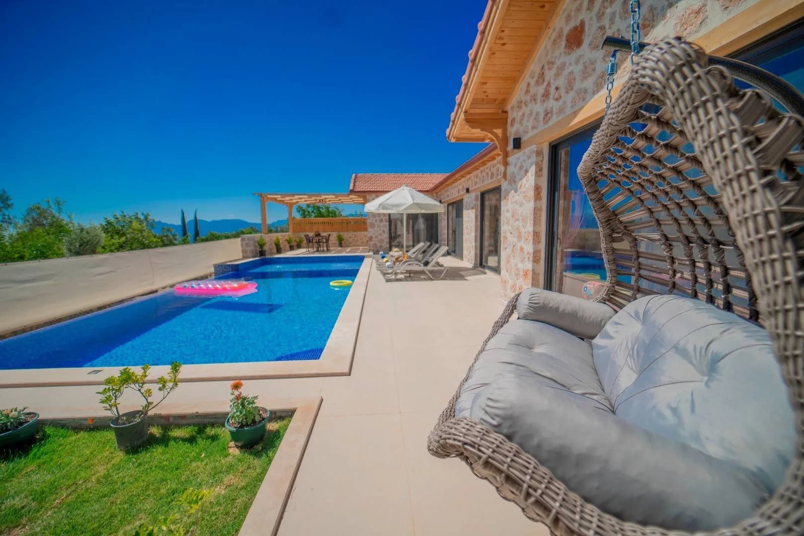 Kaş Üzümlü'de Doğa İçerisinde, Özel Havuzlu, Jakuzili, Lüks Villa görsel 2