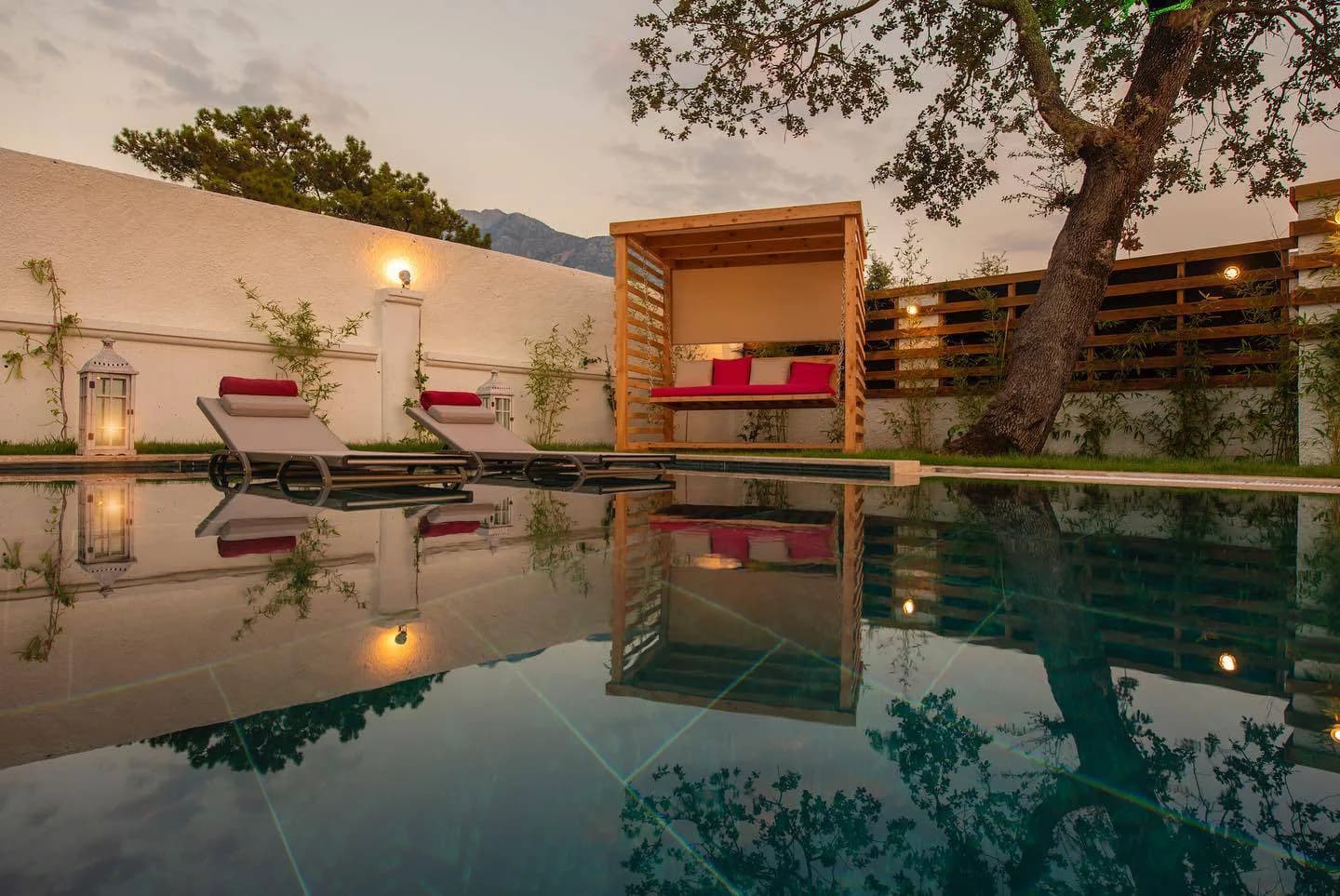 Fethiye Ölüdeniz'de Sakin Konumda, Özel Havuzlu, Modern Villa görsel 3