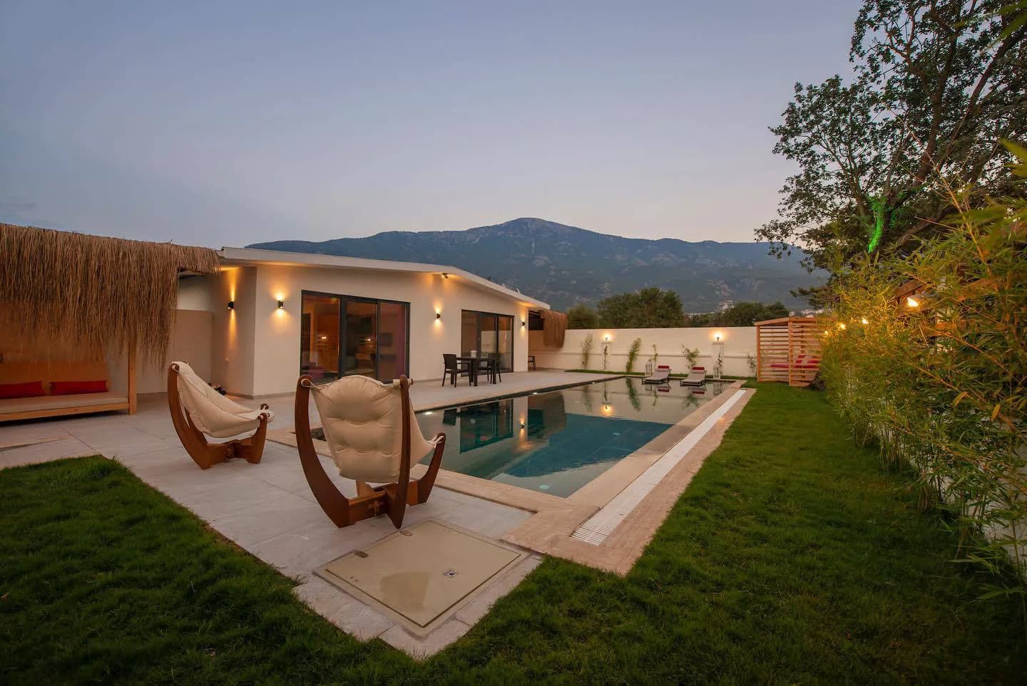 Fethiye Ölüdeniz'de Sakin Konumda, Özel Havuzlu, Modern Villa görsel 1