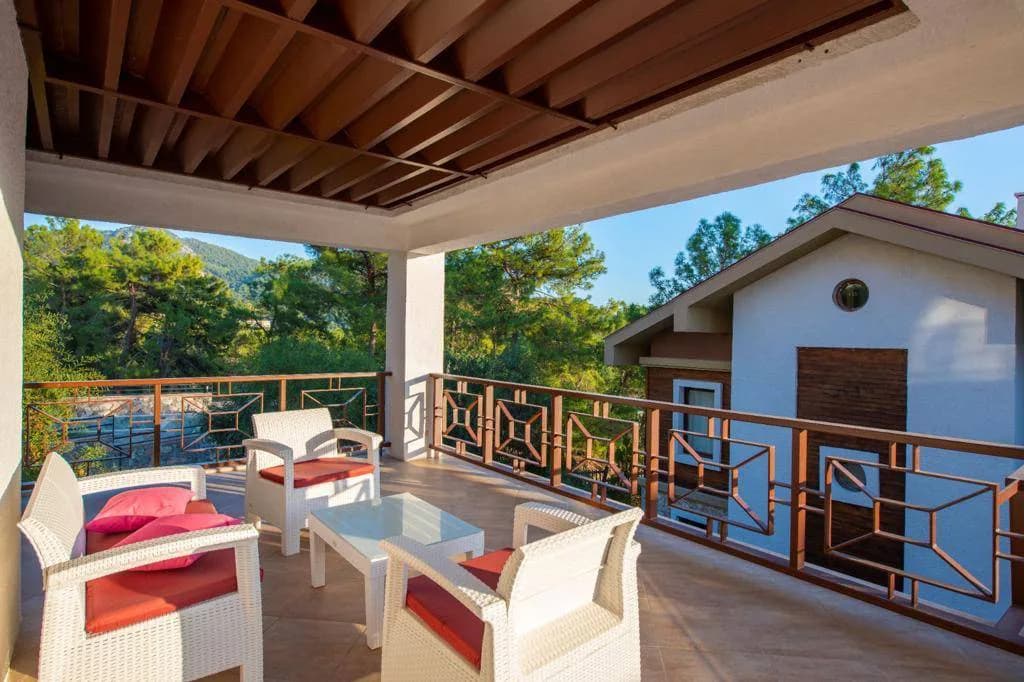Fethiye Göcek'te Kalabalık Ailelere Uygun, Özel Havuzlu, Bahçeli Villa görsel 2