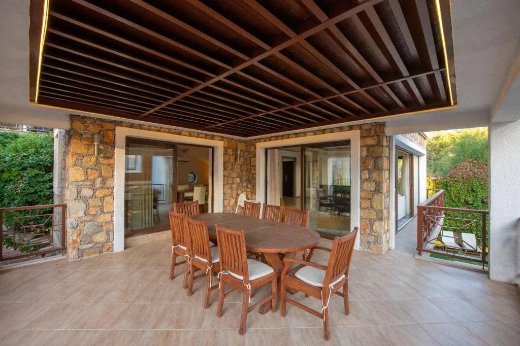 Fethiye Göcek'te Kalabalık Ailelere Uygun, Özel Havuzlu, Bahçeli Villa görsel 3