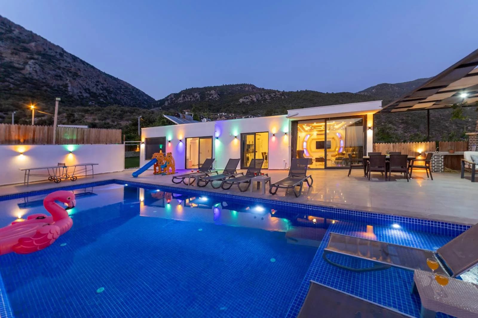 Kaş Çayköy'de Sessiz Konumda, Özel Havuzlu, Lüks Villa görsel 1
