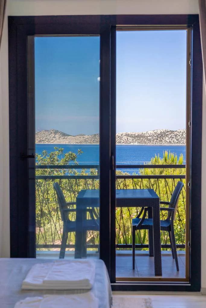 Muğla Marmaris'te Enfes Deniz Manzaralı, Özel Havuzlu, Kiralık Villa görsel 2