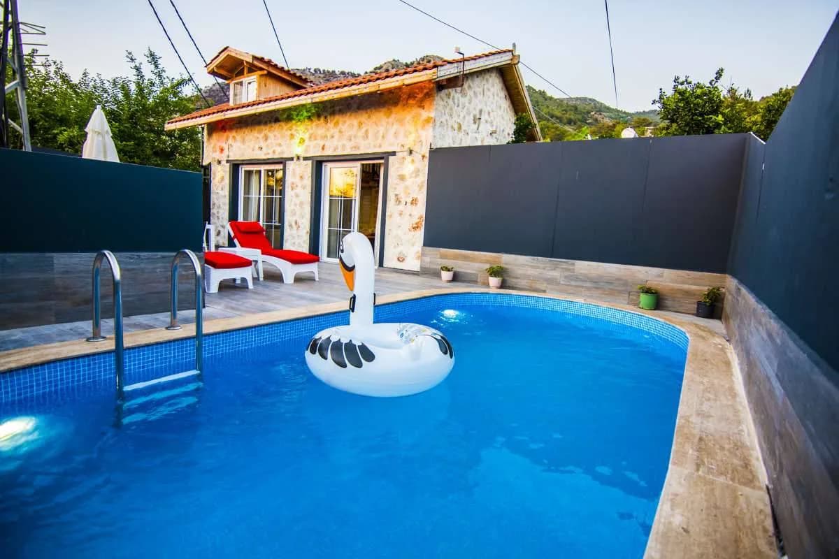 Kalkan Üzümlü'de Muhteşem Doğada, Özel Havuzlu, Muhazafakar Villa görsel 1