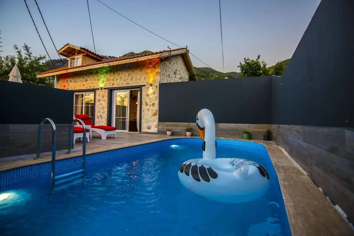 Kalkan Üzümlü'de Muhteşem Doğada, Özel Havuzlu, Muhazafakar Villa görsel 2