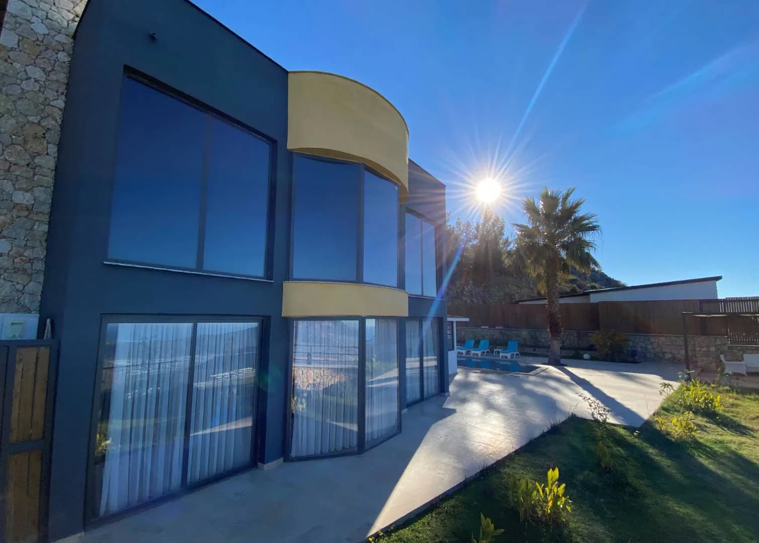 Kaş Üzümlü'de Doğa İle İç İçe, Kapalı Havuzlu, Korunaklı Villa görsel 1