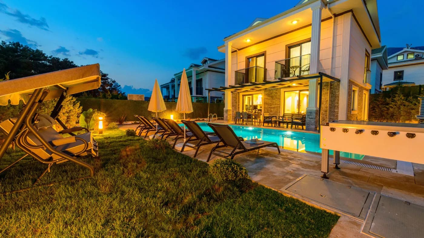 Fethiye Ölüdeniz'de Site İçerisinde, Özel Havuzlu, Konforlu Villa görsel 1