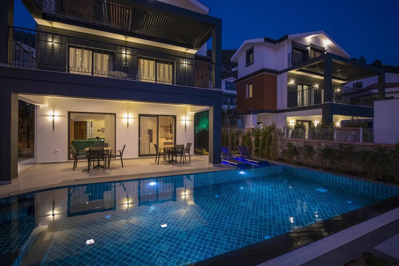 Fethiye Ölüdeniz’de Sakin Konumda, Özel Havuzlu, 6 Kişilik, Lüks Villa görsel 3