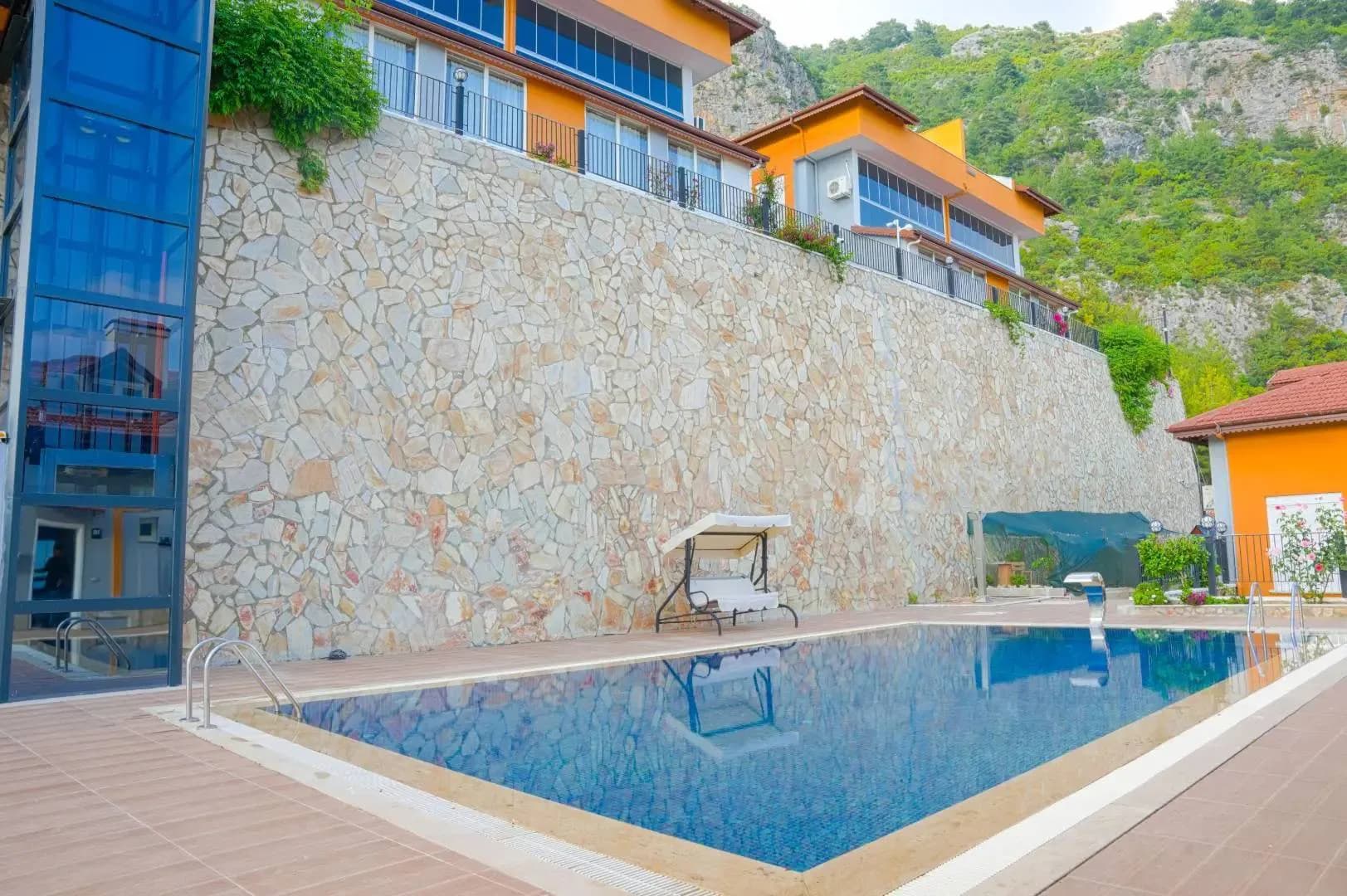Alanya Bektaş'ta Tesis İçerisinde, Ortak Havuzlu, Konforlu Suite görsel 1